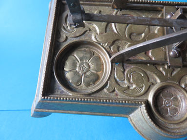 detail 7