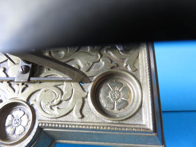 detail 9