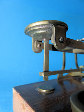 detail 4