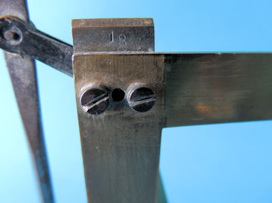 detail 9