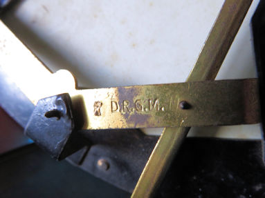 detail 8