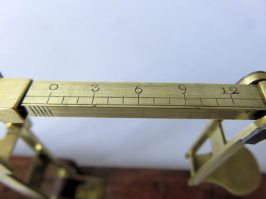 detail 10