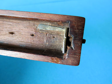 detail 25