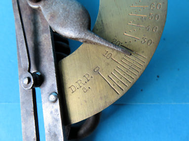 detail 3