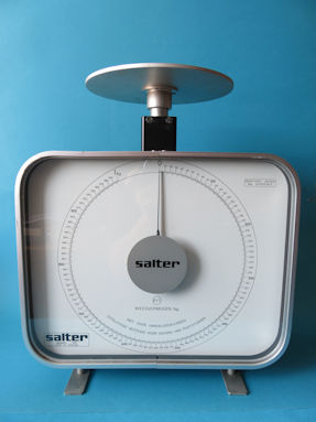 postal scale, maker Salter