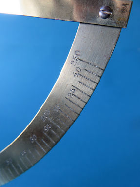 detail 5