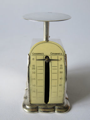 letter scale, maker Levi & Salaman