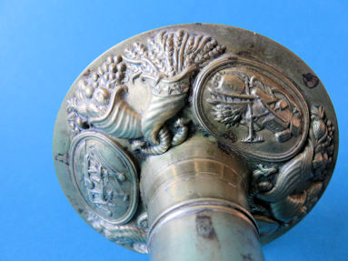 detail 12