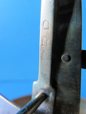 detail 8