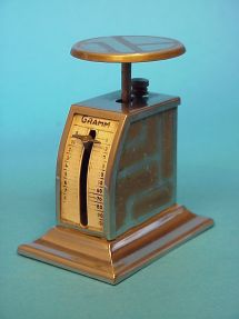 Rowenta letter scale