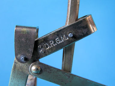 detail 1