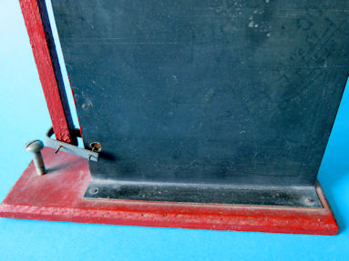 detail 7