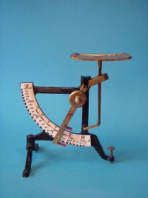 letter scale, maker: Ph.J. MAUL