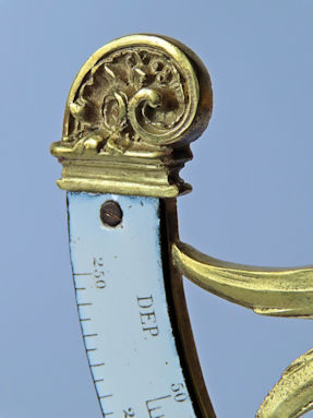 detail 10