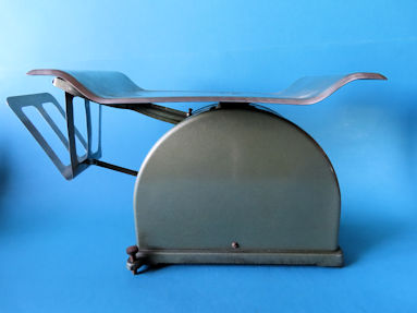 back of the parcel & letter scale