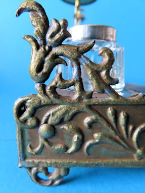 detail 10