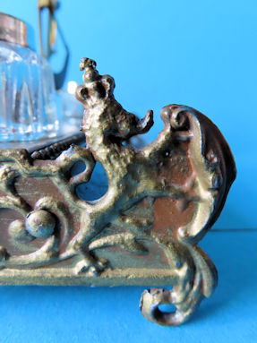 detail 12