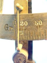 detail 8