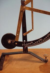 base made of steel strip
