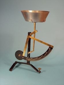J. Maul pendulum scale